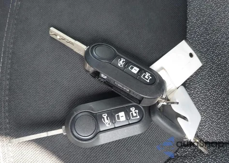 2014 Ram Promaster 2500 High Roof из США, поврежденный, VIN 3C6TRVCG7EE105889